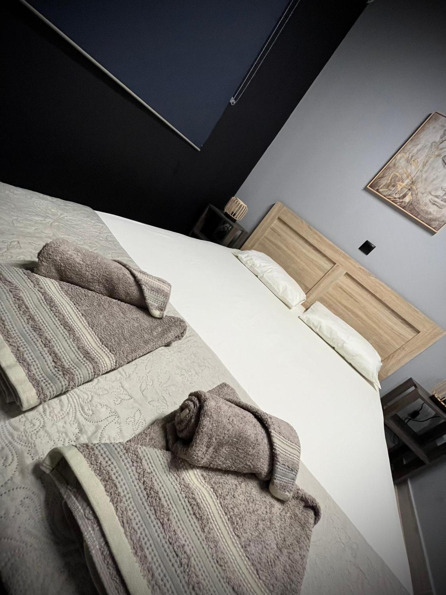 Joannas Airport Luxury Rooms Artemi Extérieur photo